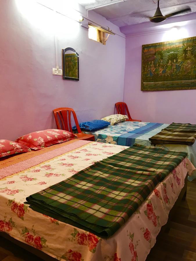 Golden alojamiento Varanasi Exterior foto